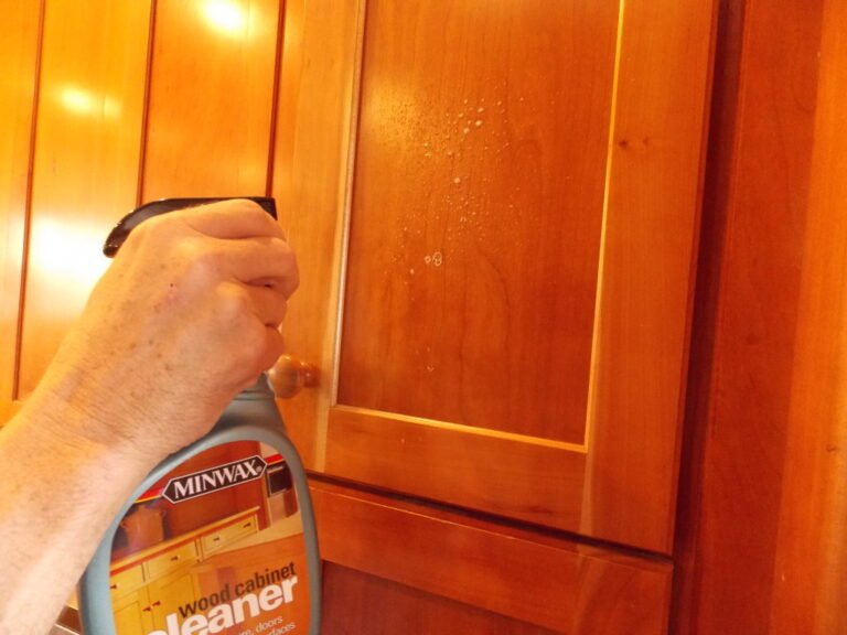 How to Maintain Wooden Doors